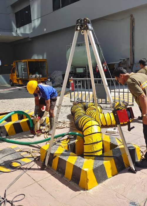 Tank cleaning safety procedures
